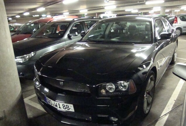 Dodge Charger SRT-8