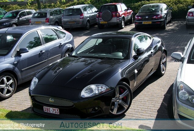 Jaguar XKR Portfolio