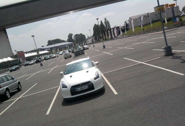 Nissan GT-R