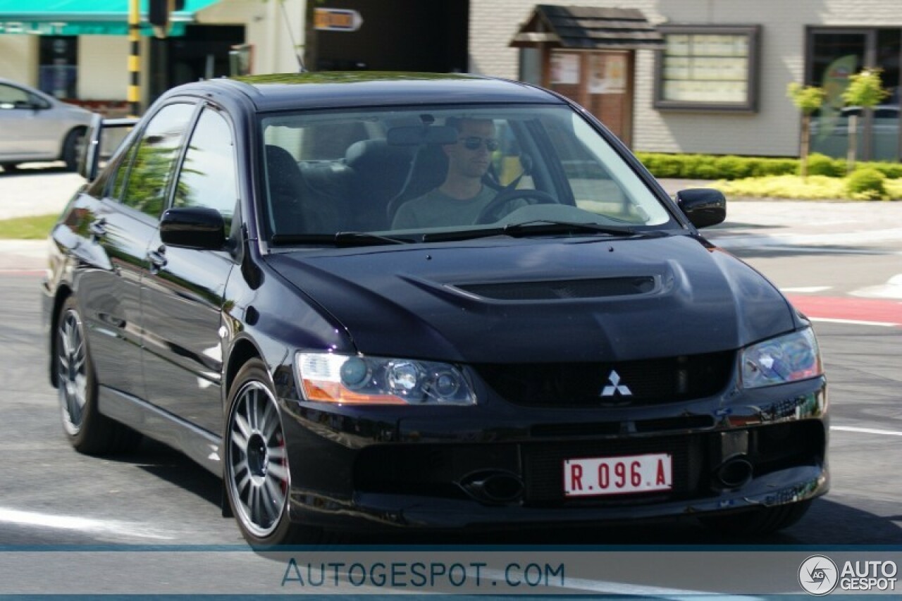 Mitsubishi Lancer Evolution IX FQ