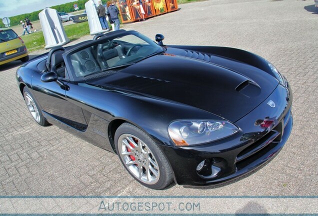 Dodge Viper SRT-10 Roadster 2003