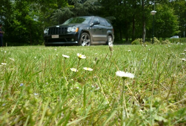 Jeep Grand Cherokee SRT-8 2005