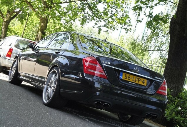 Mercedes-Benz S 63 AMG W221 2010