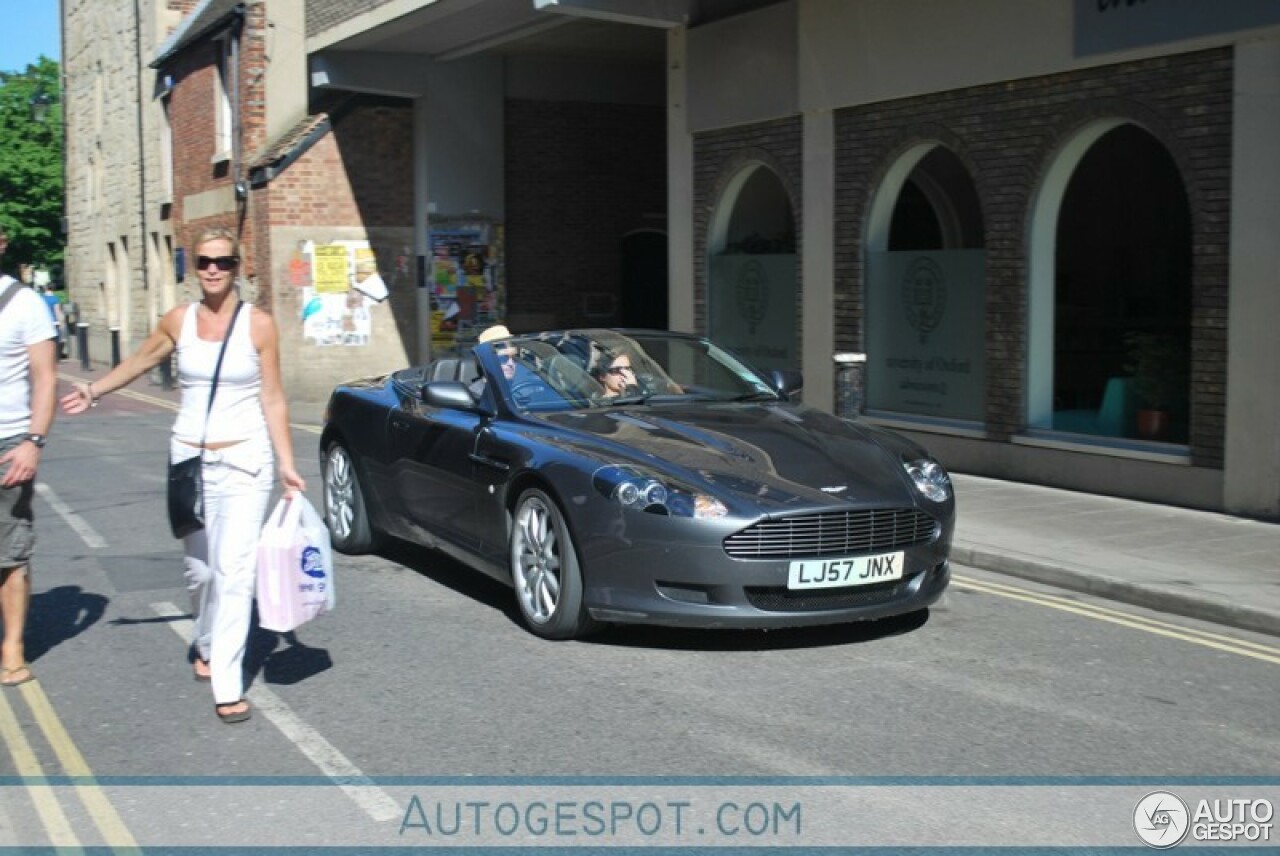 Aston Martin DB9 Volante