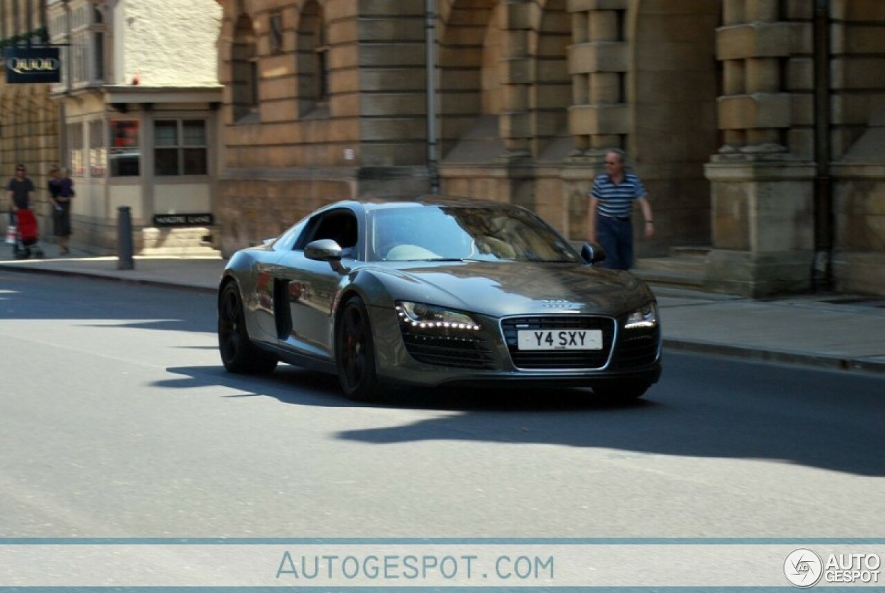 Audi R8