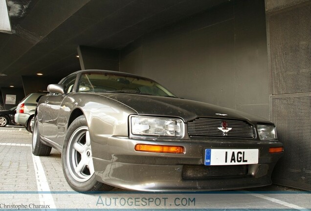 Aston Martin Virage Volante