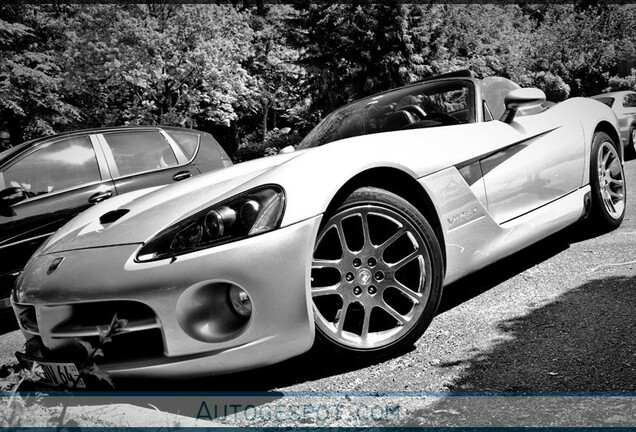 Dodge Viper SRT-10 Roadster 2003