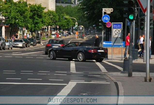 Aston Martin DB9 Volante