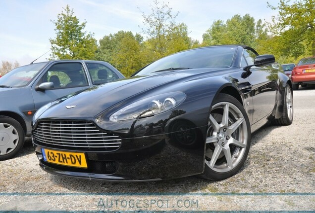 Aston Martin V8 Vantage Roadster