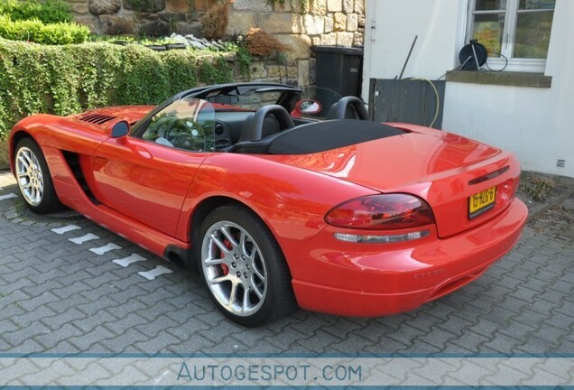 Dodge Viper SRT-10 Roadster 2003