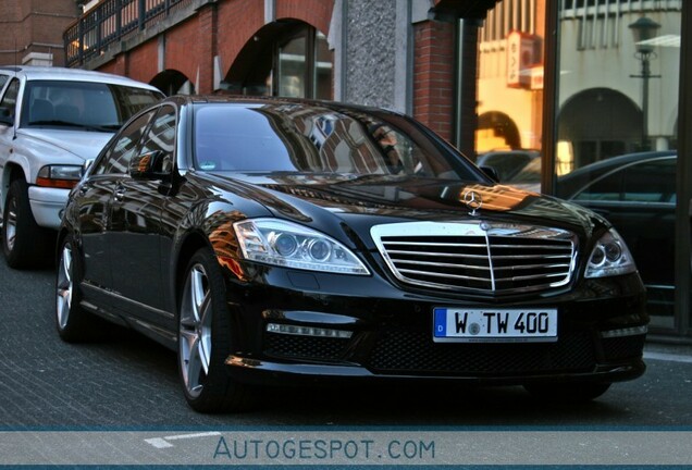 Mercedes-Benz S 63 AMG W221 2010