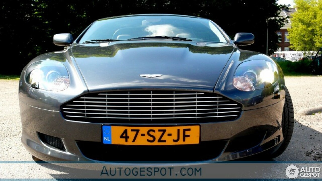 Aston Martin DB9 Volante