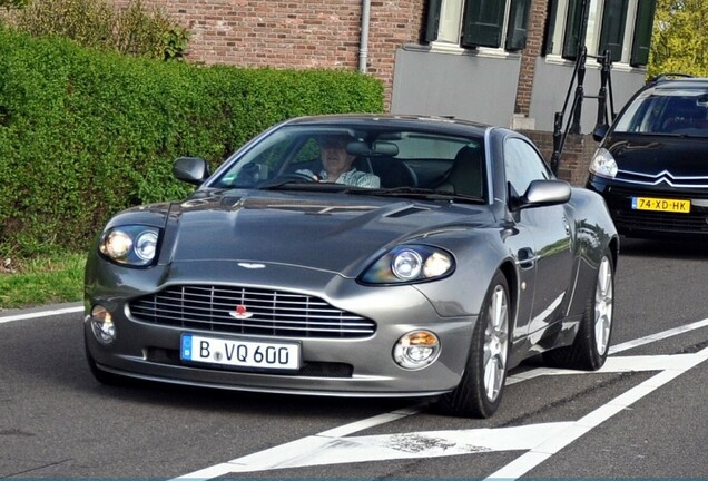 Aston Martin Vanquish S