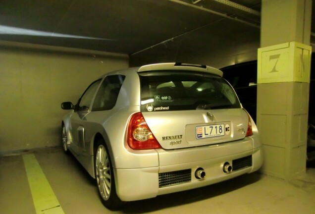 Renault Clio V6 Phase II