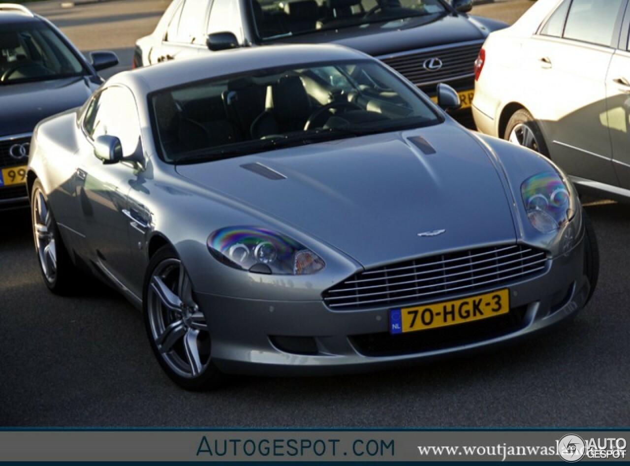 Aston Martin DB9