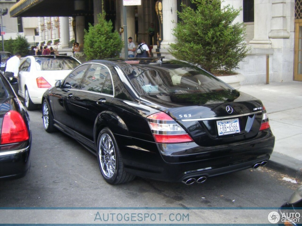 Mercedes-Benz S 63 AMG W221