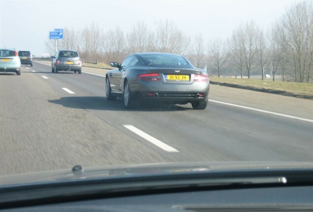 Aston Martin DB9