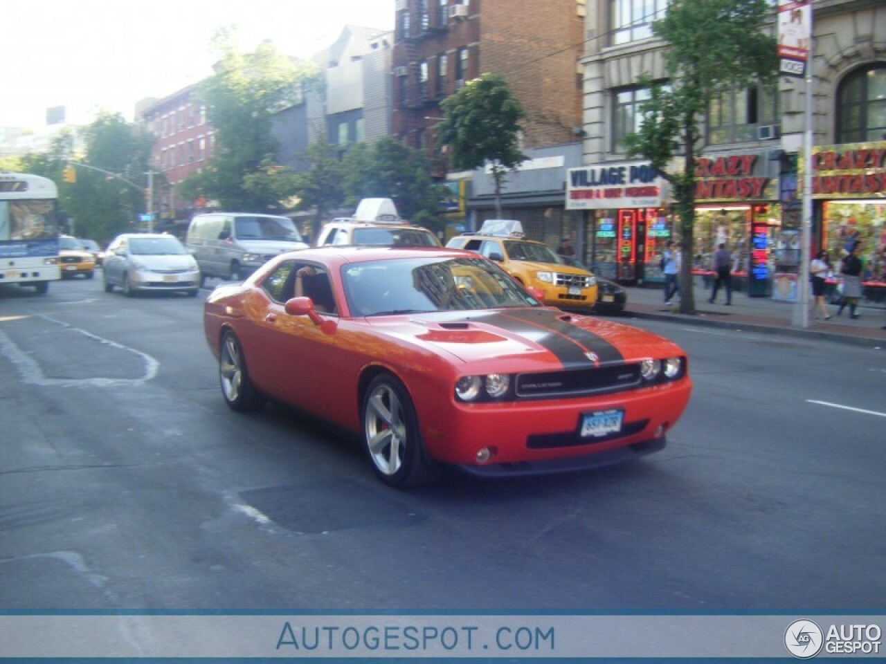 Dodge Challenger SRT-8