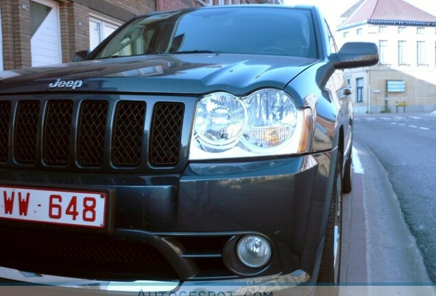 Jeep Grand Cherokee SRT-8 2005