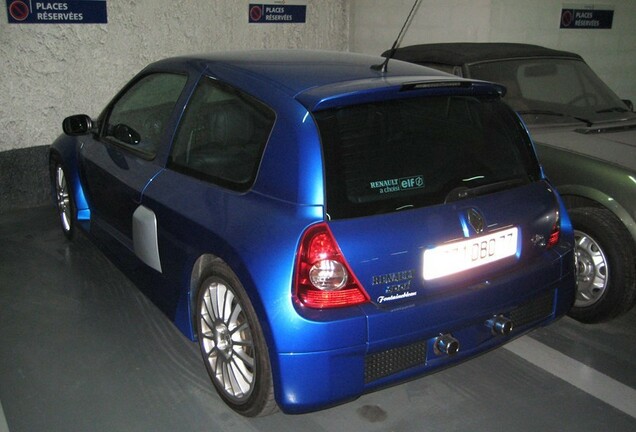 Renault Clio V6 Phase II