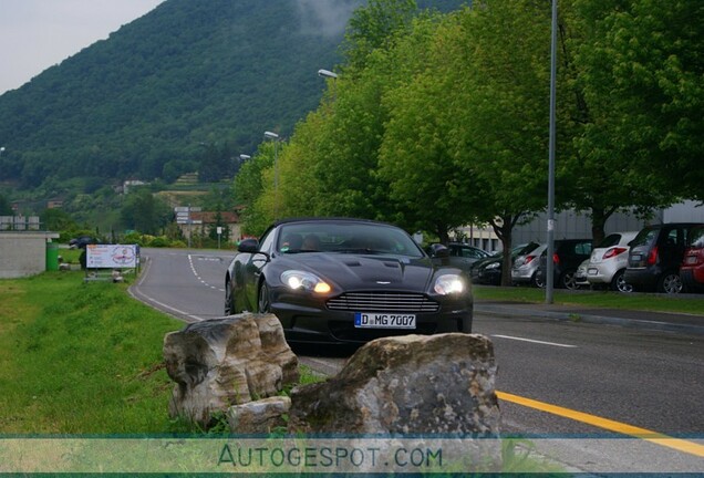 Aston Martin DBS Volante