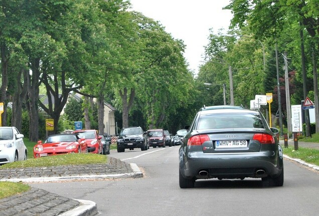 Audi RS4 Sedan