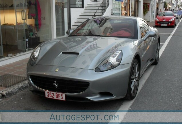 Ferrari California