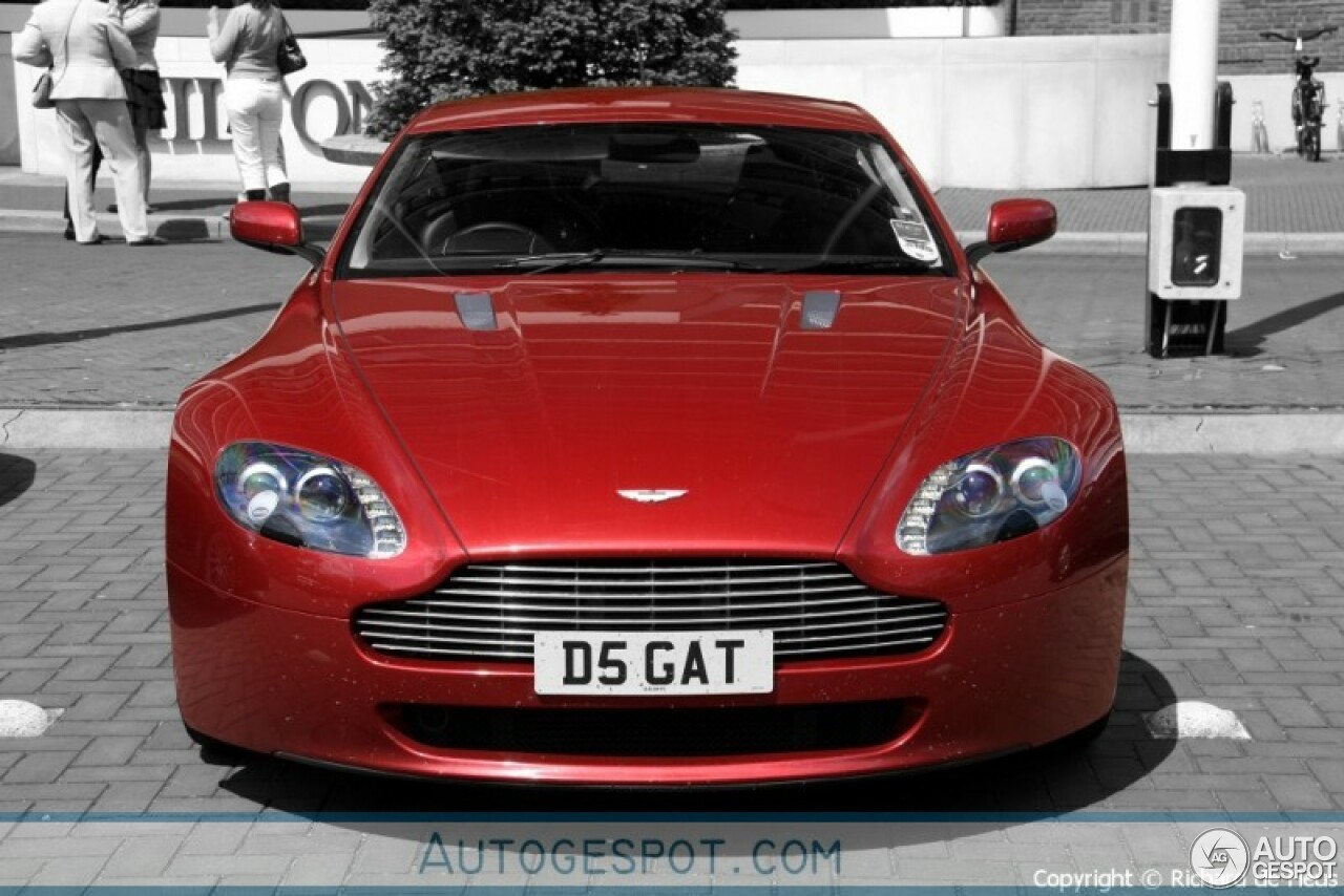 Aston Martin V8 Vantage