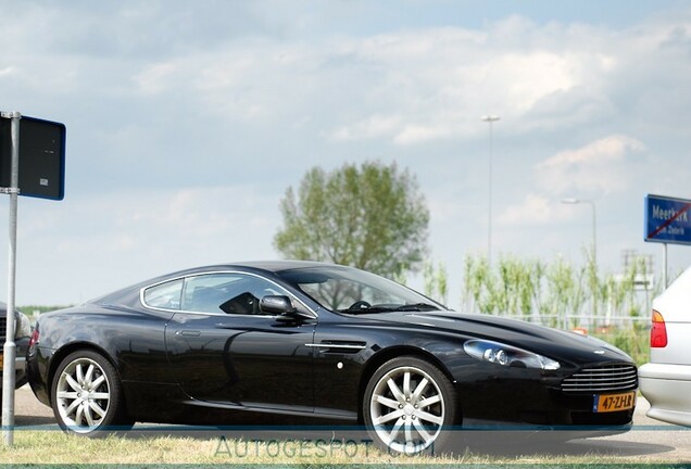 Aston Martin DB9