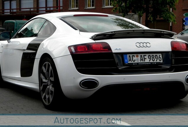 Audi R8 V10