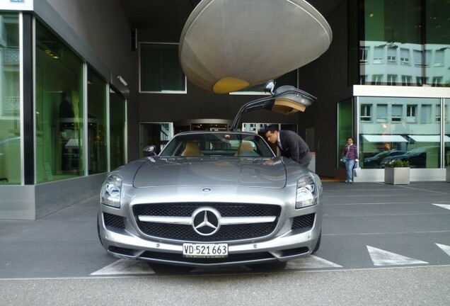 Mercedes-Benz SLS AMG