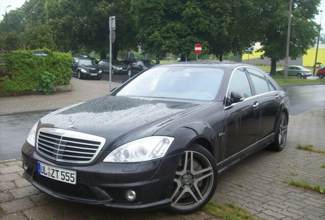 Mercedes-Benz S 63 AMG W221