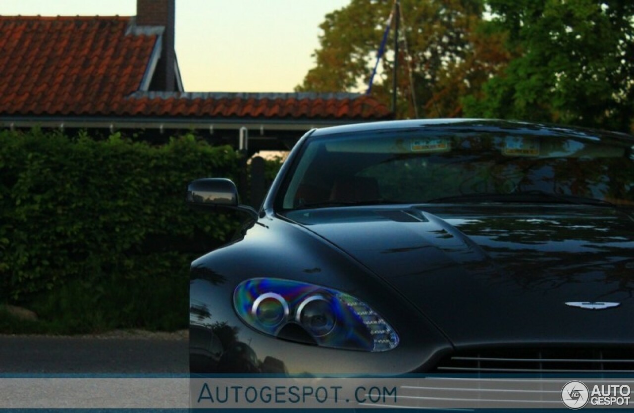 Aston Martin V8 Vantage