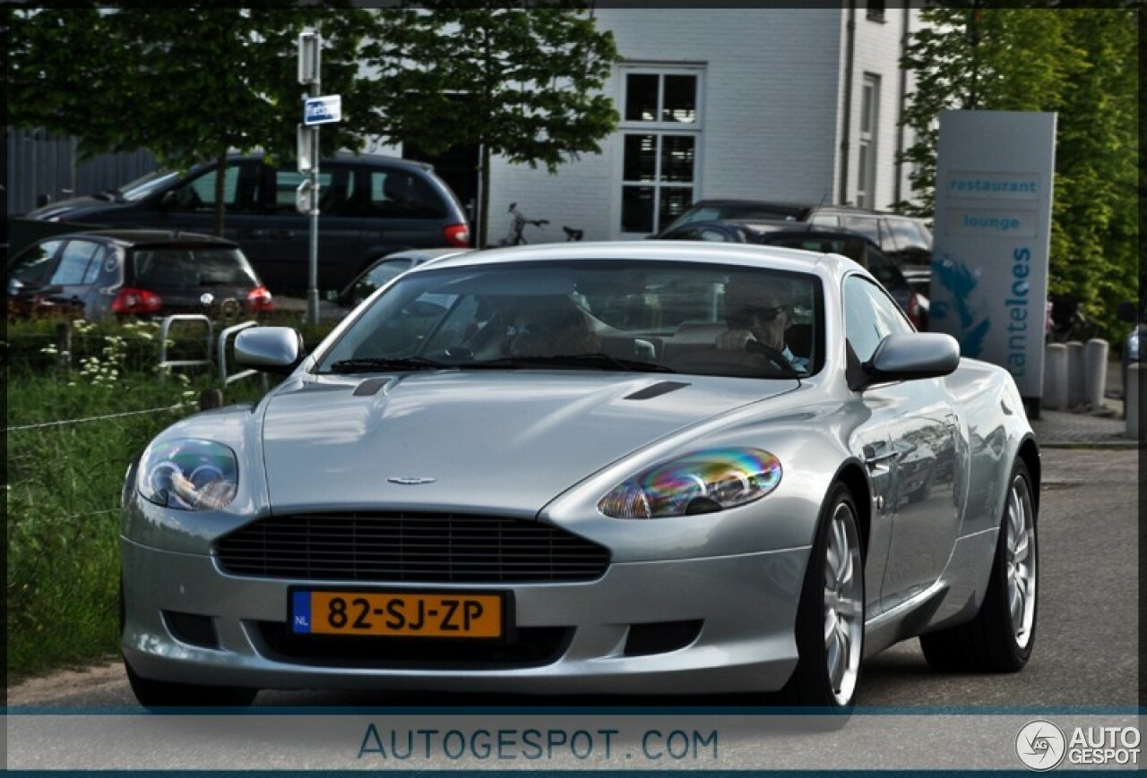 Aston Martin DB9