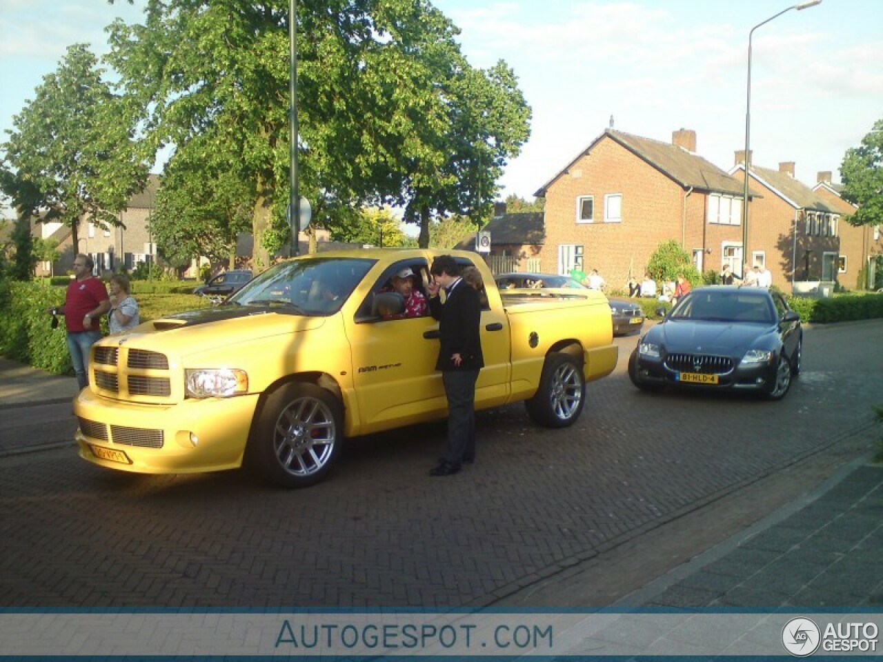 Dodge RAM SRT-10 Quad-Cab Yellow Fever Edition