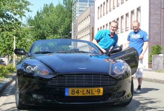 Aston Martin DB9 Volante