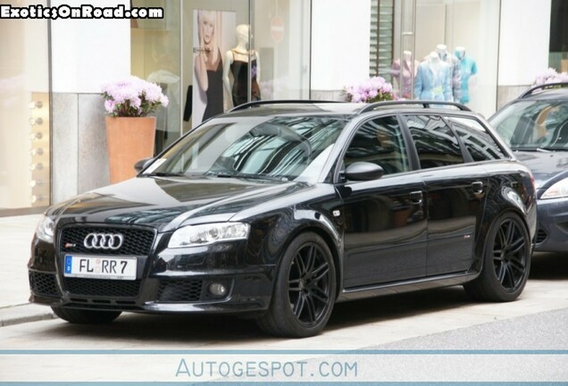 Audi RS4 Avant B7