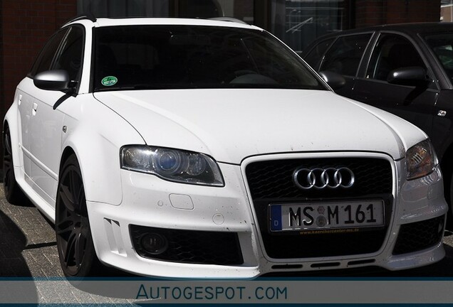 Audi RS4 Avant B7