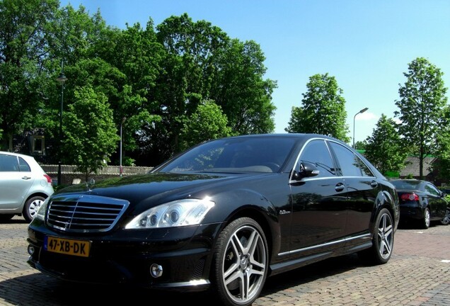 Mercedes-Benz S 63 AMG W221