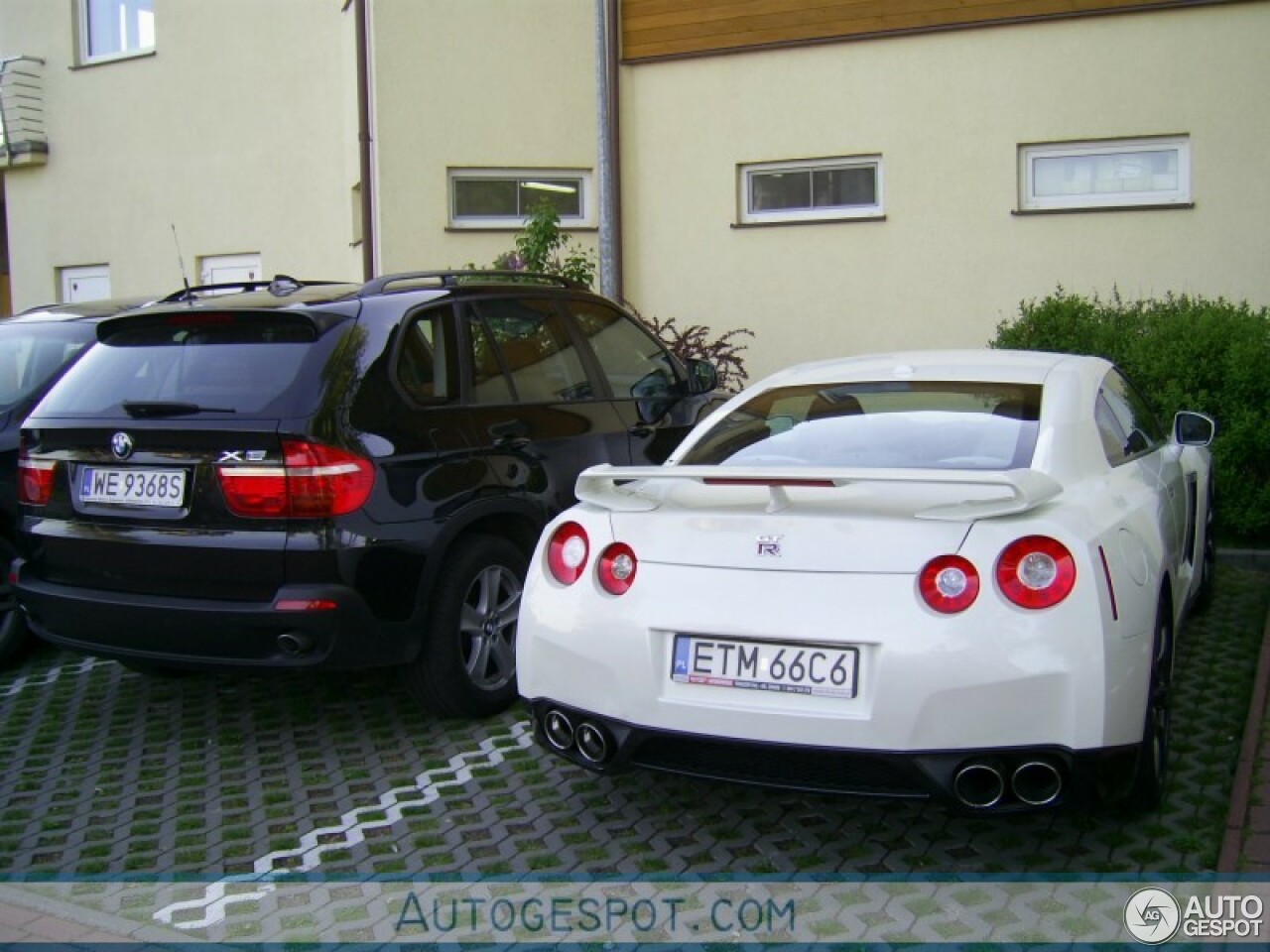 Nissan GT-R