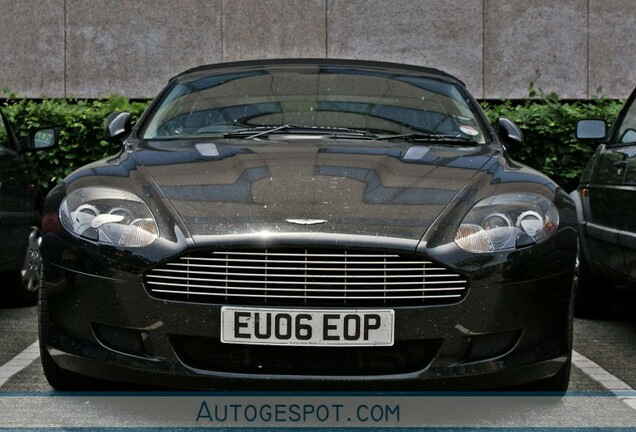 Aston Martin DB9 Volante