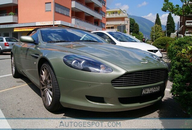 Aston Martin DB9 Volante