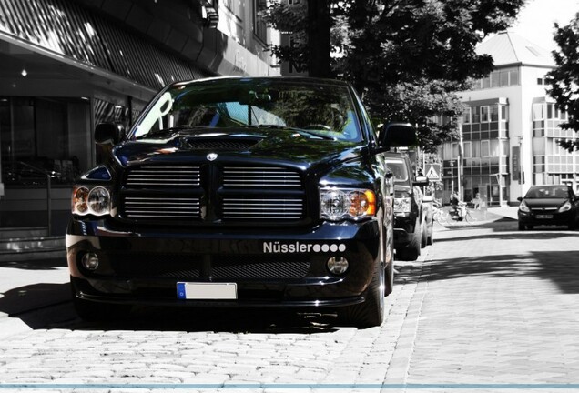 Dodge RAM SRT-10