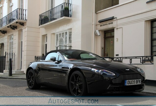 Aston Martin V8 Vantage Roadster