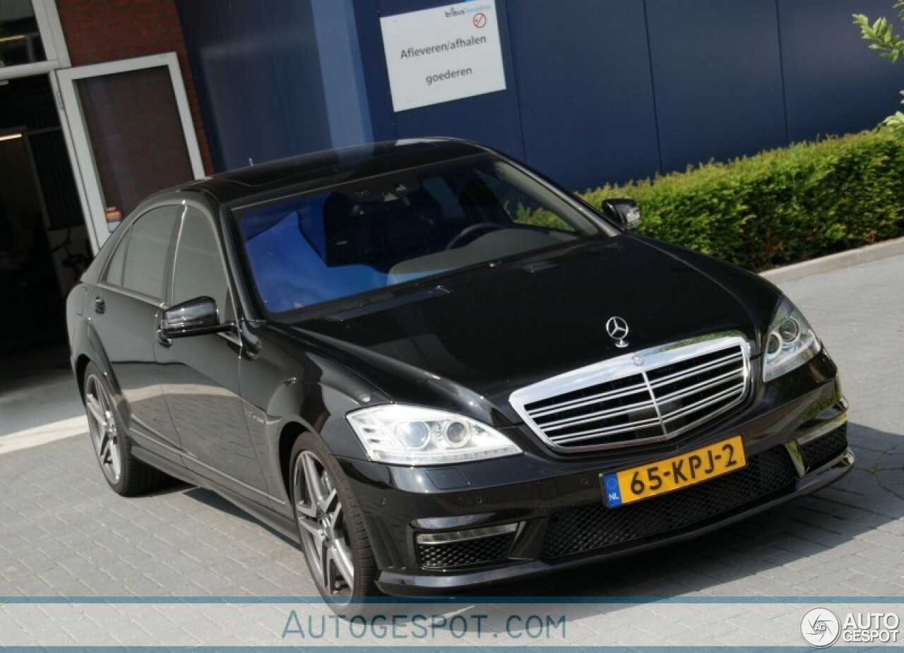 Mercedes-Benz S 65 AMG V221 2010