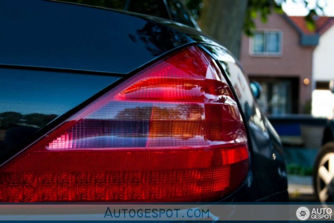 Mercedes-Benz SL 600 R230