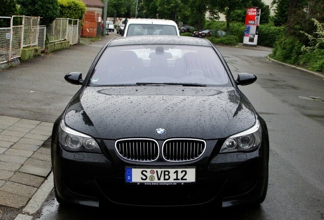 BMW M5 E60 2005