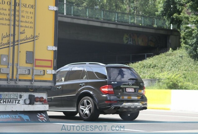 Mercedes-Benz ML 63 AMG W164 2009