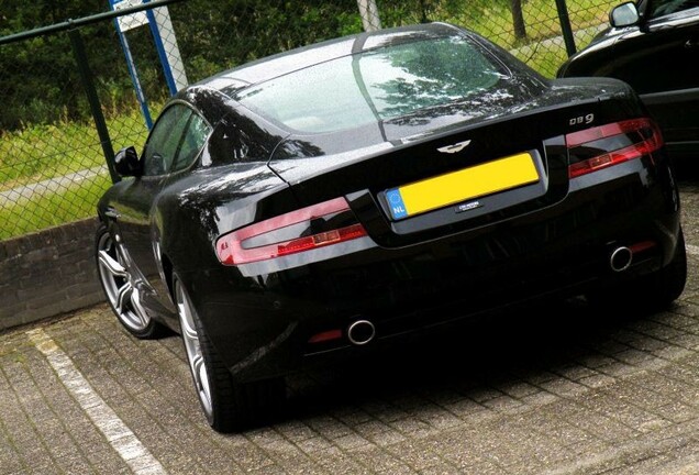 Aston Martin DB9