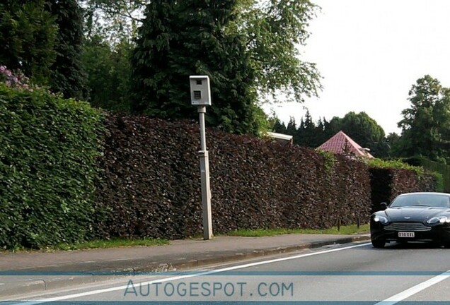 Aston Martin V8 Vantage